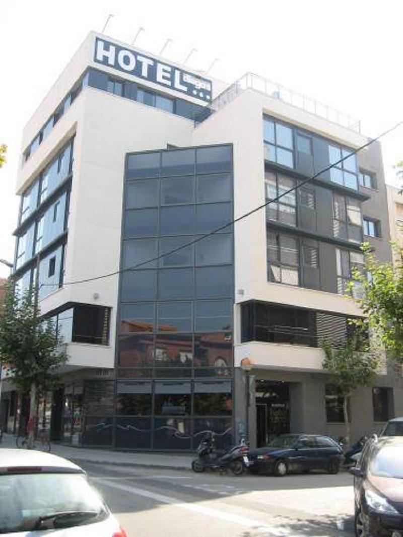 Hotel Diego'S Кембрилс Екстериор снимка